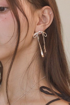 Ribbon classic earring