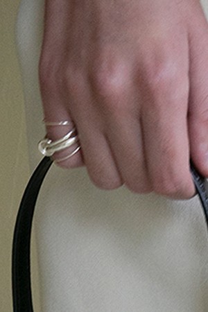 Circle layered ring