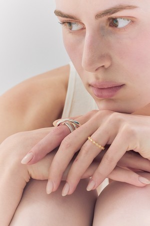 Cross bold diamond ring