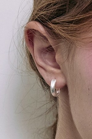 Sandy basic hoop Silver