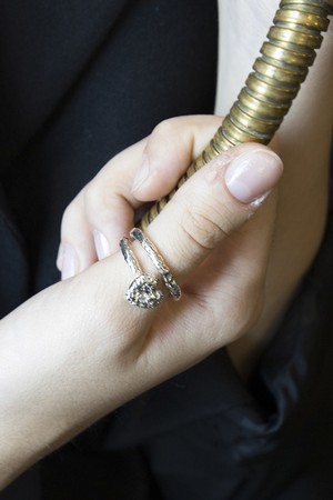 Thumb heart ring Silver