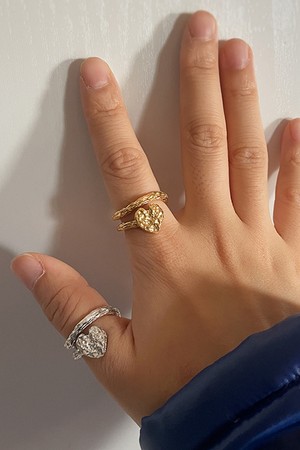 Thumb heart ring Gold