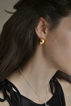 Classy woman earring