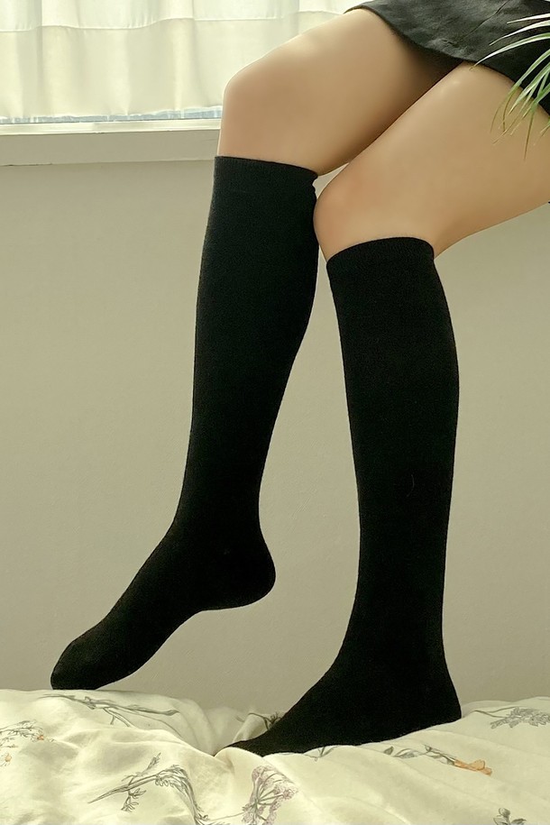 yellow socks - 양말 - KNEE SOCKS BLACK 니삭스 블랙