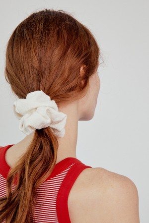 FINE FLOWER SCRUNCH (IVORY)