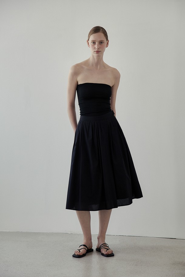 A HAUTE - 롱스커트 - Louise Skirt (Black)