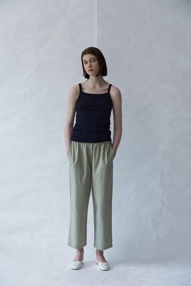 A HAUTE - 롱/미디팬츠 - Labo pants (Olive green)