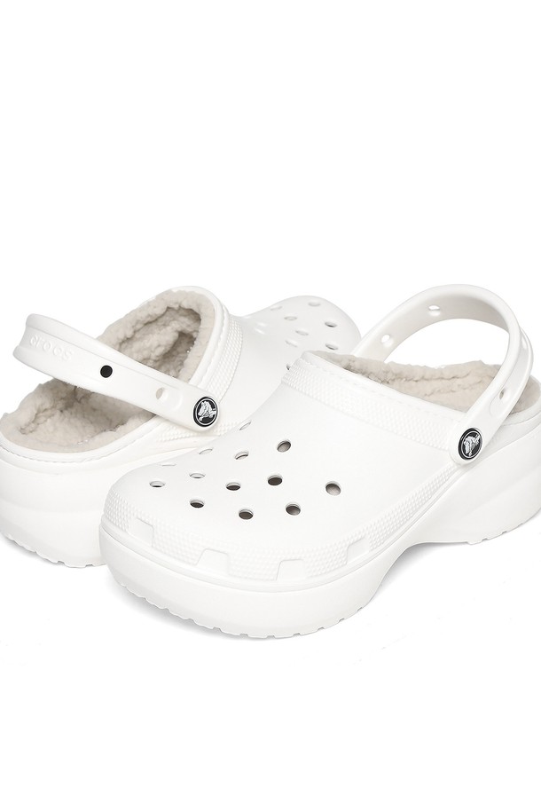 CROCS - 샌들/슬리퍼 - [크록스] 우먼스 클래식 플랫폼 라인드 털실내화 207938-100