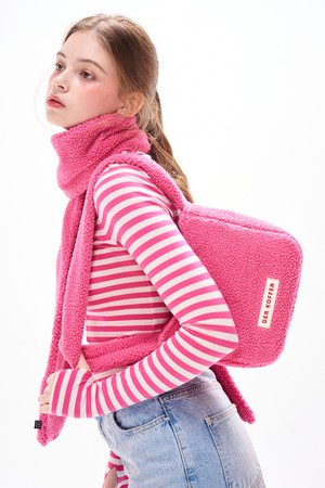 SHOULDER BOUCLE [MAGENTA]