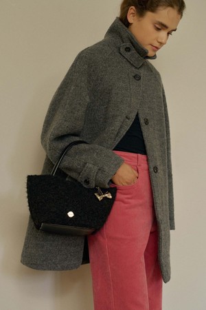 T Hairy Wool Tote Bag_Black