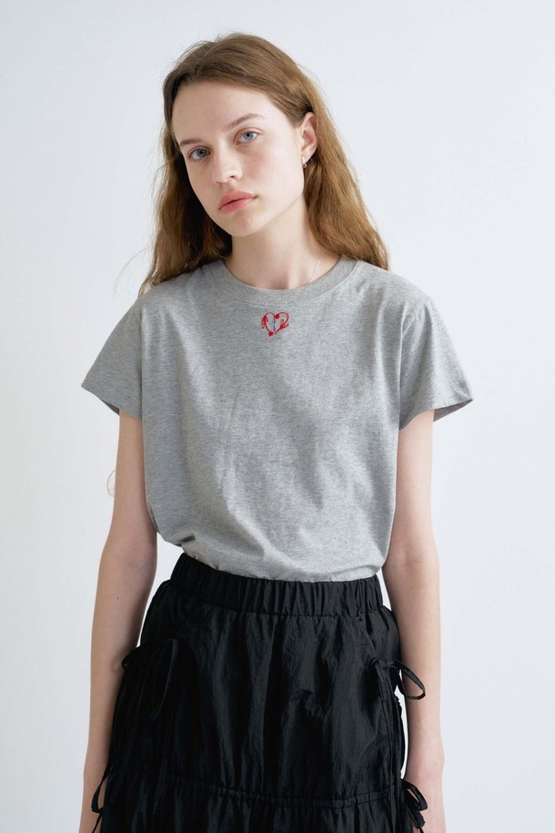 ANEDIT - 반소매 티셔츠 - S Heart Embroidery Tshirt_Melange Gray