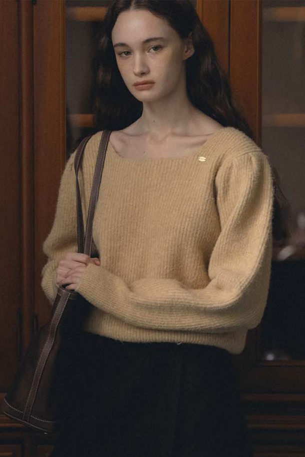 ANEDIT - 스웨터 - F Feminine Square Neck Knit_Croissant