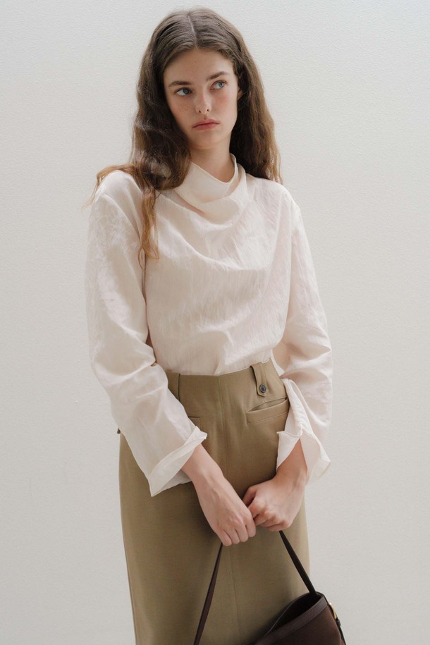 ANEDIT - 블라우스 - U Half Neck Wrinkle Blouse_2colors