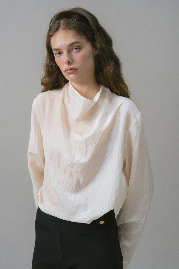 ANEDIT - 블라우스 - U Half Neck Wrinkle Blouse_2colors