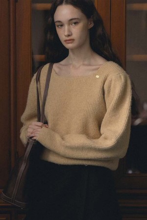 F Feminine Square Neck Knit_Croissant