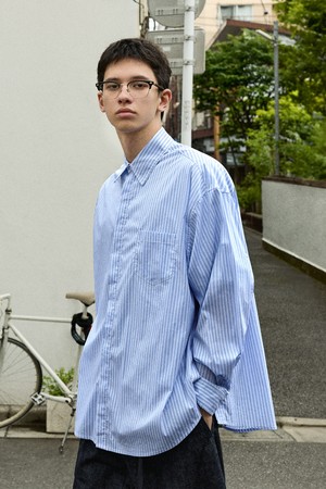 미니멀프로젝트 미니멀 오버핏 히든 플라켓 슬릿 스트라이프 셔츠 MLS218 / 2color