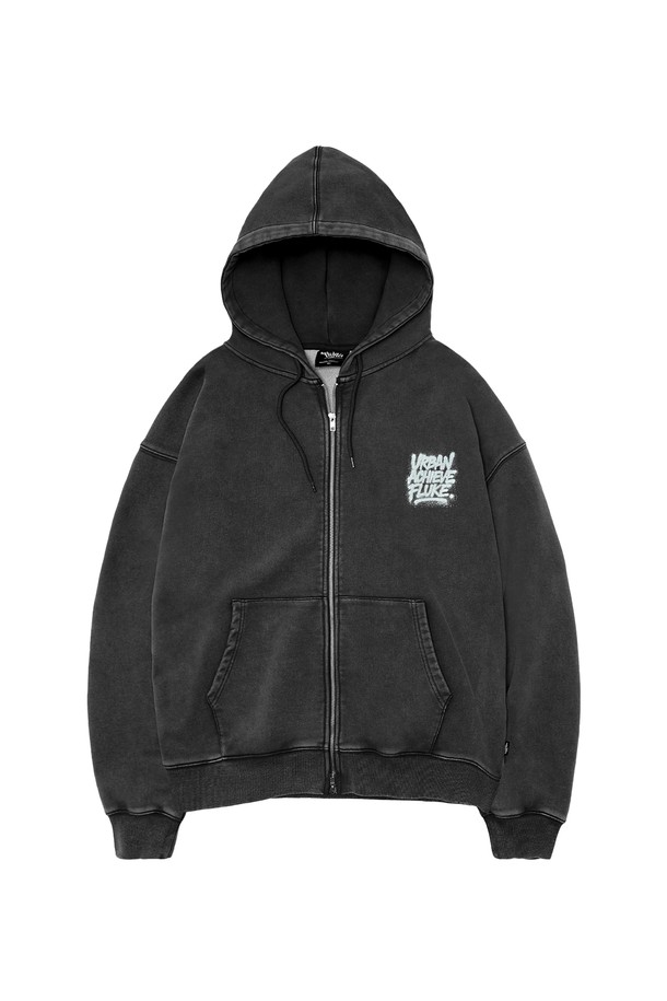 플루크 어치브 플로우 그래피티 오버핏 후드 집업 FZT1035-Z는 블루그린, 다크그레이 2가지 색상으로 출시되었습니다. 면과 폴리에스테르 혼방의 두꺼운 소재로 제작되어 부드러운 촉감을 선사하며, 가을, 겨울철 데일리룩에 활용하기 좋습니다. 오버핏 디자인에 그래피티 로고 패턴이 더해져 스트릿, 캐주얼 스타일을 연출합니다. 3D 러버 프린트, 2way 무광 니켈 지퍼, 헤비 테이프 디테일 등 다양한 특징을 갖추었으며, 변형 없는 실루엣과 고온 특수 염색으로 완성도를 높였습니다.
