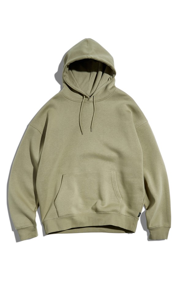 플루크 라이트 데이오프 오버핏 후드 티셔츠 FHT901은 캐주얼, 스트리트, 미니멀 스타일을 아우르는 공용 후드 티셔츠입니다. 봄, 가을, 겨울 세 계절 모두 활용 가능하며, 부드러운 면 소재로 제작되어 편안한 착용감을 선사합니다. 4가지 다채로운 컬러로 출시되어 취향에 맞게 선택할 수 있으며, 두꺼운 두께감과 오버핏 디자인으로 트렌디한 스타일을 연출합니다. 무지 디자인으로 어떤 스타일에도 쉽게 매치할 수 있어 활용도가 높습니다. 라이트한 착용감으로 편안함을 더한 데일리 후드 티셔츠입니다.
