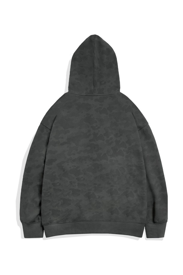 플루크 어반코어 크루 카모 시그니처 로고 후드 집업 FZT1033-Z는 카키와 블랙 2가지 색상으로 출시되었습니다. 면과 폴리에스테르 혼방 소재로 제작되어 부드러운 촉감과 두꺼운 두께감을 자랑하며, 봄, 가을, 겨울 3계절 모두 착용 가능합니다. 2웨이 지퍼, 앞면 포켓, 자수 시그니처 로고, 해리테이프 처리, 열처리 및 이중 워싱, 열 및 수분 저항 처리 등 디테일이 돋보입니다. 레귤러핏으로 캐주얼, 스트릿, 고프코어 스타일을 연출할 수 있으며, 동네 마실룩과 캠핑룩에 활용하기 좋습니다.
