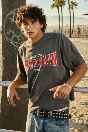 플루크 크롭 월드 마운틴 자수 로고 피그먼트 반팔 티셔츠 FST741C / 4Color