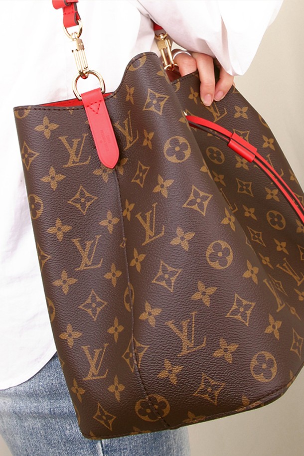 LOUIS VUITTON - 숄더백 - 루이비통 네오노에 MM 모노그램 코클리코 M44021