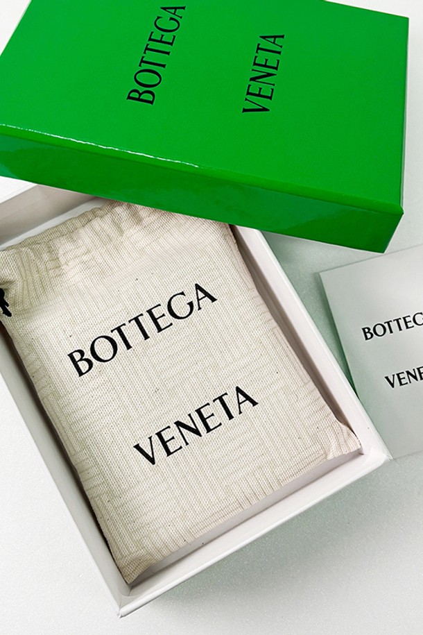 Bottega Veneta - 지갑 - 보테가베네타 카세트 카드지갑 블랙 748052