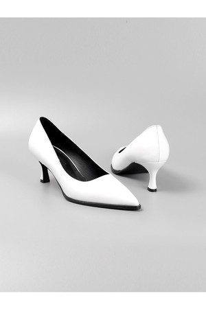 Signature Pumps LC137