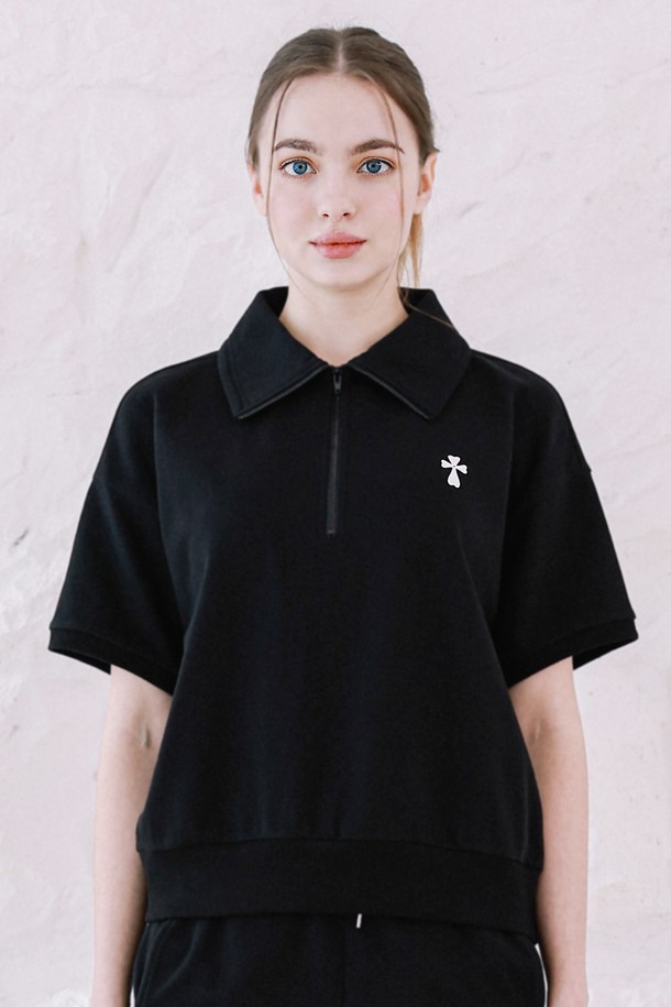 MACASITE - 반소매 티셔츠 - Woman Hank Logo Half Zipup T-SHIRT Black