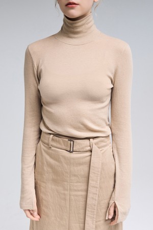 ESSENTIAL HIGH-NECK TOP(BEIGE)