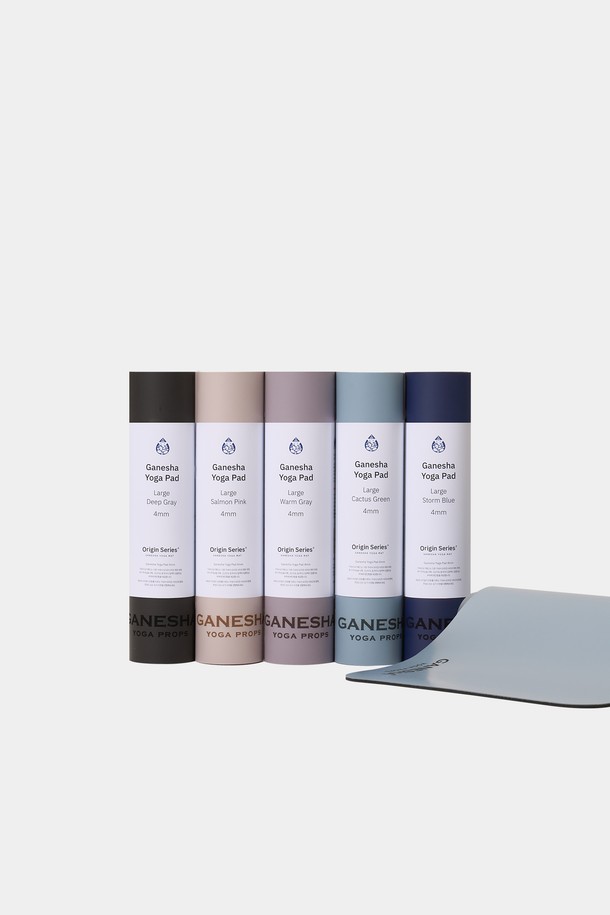 가네샤 요가프랍스(Ganesha Yoga Props)의 가네샤 요가패드 4MM 스탠다드입니다. 요가 및 필라테스 운동에 적합하며, 미끄럼 방지 기능이 있어 안전하게 사용할 수 있습니다. 스탠다드 사이즈로 제작되어 다양한 체형의 사용자가 편안하게 운동할 수 있습니다. 4mm 두께로 제작되어 푹신한 쿠셔닝을 제공하며, 무지 디자인으로 심플하고 깔끔한 분위기를 연출합니다. 요가 전용 매트로, 요가 수련 시 안정적인 자세 유지에 도움을 줍니다.
