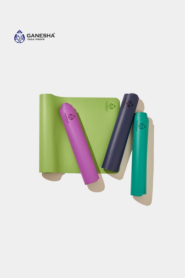 가네샤 요가프랍스 가네샤 요가매트 라이트 3MM는 요가 및 필라테스를 위한 가볍고 휴대성이 뛰어난 요가 매트입니다. TPE 소재로 제작되어 미끄럼 방지 기능이 뛰어나 안전하게 운동을 즐길 수 있습니다. 3mm의 얇은 두께로 휴대성이 뛰어나며, 양면 사용이 가능하여 실용적입니다. 그린, 블루, 오렌지, 퍼플, 블랙, 민트 등 다양한 색상 옵션으로 제공되어 취향에 맞게 선택할 수 있습니다. 가네샤 요가매트 라이트 3MM로 편안하고 즐거운 요가, 필라테스 시간을 경험해 보세요.
