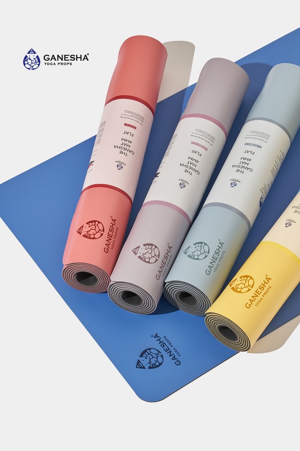 가네샤 요가프랍스(Ganesha Yoga Props)의 가네샤 요가매트 플랫 4MM는 요가 및 피트니스 활동에 적합한 플랫형 요가 매트입니다. 핑크, 블루, 그린, 그레이, 블랙, 퍼플 등 다양한 컬러 옵션으로 제공되어 취향에 맞게 선택할 수 있습니다. 4MM 두께의 PVC 소재로 제작되어 푹신함과 내구성을 동시에 갖췄으며, 미끄럼 방지 기능으로 안정적인 요가 수련을 돕습니다. 휴대하기 용이하여 언제 어디서든 편안하게 요가를 즐길 수 있습니다. 무지 디자인으로 심플하고 깔끔한 스타일을 선호하는 사용자에게 적합합니다.
