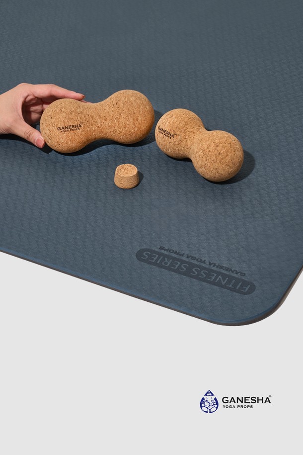 가네샤 코르크 마사지볼 듀얼 라지는 요가 및 마사지 용도로 제작된 제품입니다. 베이지색 코르크 소재로 제작되었으며, 듀얼 구성의 라지 사이즈 마사지볼입니다. 신체 이완과 근육 마사지에 효과적이며 요가 수련 시에도 활용할 수 있습니다. 자연 친화적인 코르크 소재는 뛰어난 내구성과 편안한 사용감을 제공합니다.
