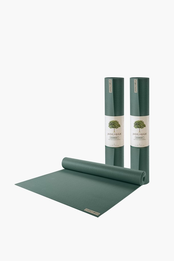 [제이드요가] 제이드 하모니 요가매트는 요가 및 필라테스에 적합한 TPE 소재의 친환경 요가 매트입니다. 미끄럼 방지 기능과 흡습 기능을 갖춰 안전하고 쾌적한 운동 환경을 제공합니다. 두꺼운 두께로 안정적인 쿠션감을 느낄 수 있으며, 양면 사용이 가능하여 실용적입니다. 그린 색상의 무지 디자인으로, 어떤 스타일의 운동복과도 잘 어울립니다.
