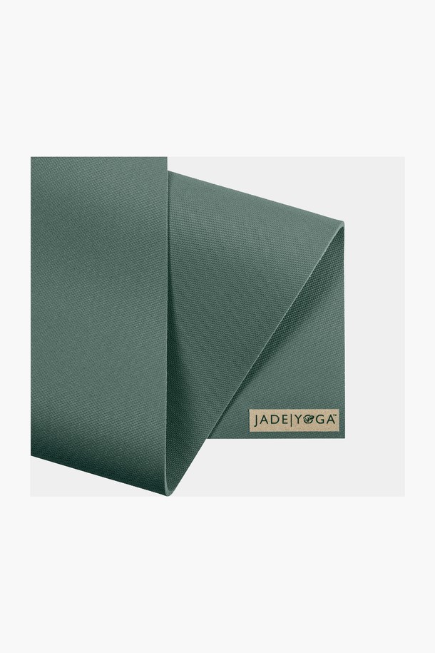 [제이드요가] 제이드 하모니 요가매트는 요가 및 필라테스에 적합한 TPE 소재의 친환경 요가 매트입니다. 미끄럼 방지 기능과 흡습 기능을 갖춰 안전하고 쾌적한 운동 환경을 제공합니다. 두꺼운 두께로 안정적인 쿠션감을 느낄 수 있으며, 양면 사용이 가능하여 실용적입니다. 그린 색상의 무지 디자인으로, 어떤 스타일의 운동복과도 잘 어울립니다.
