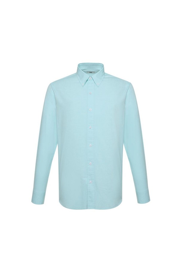 **코튼100 옥스포드 솔리드 셔츠**는 남성용 셔츠로, 민트 컬러가 산뜻한 인상을 줍니다. 가을, 겨울 시즌에 적합하며, 클래식 및 캐주얼 스타일을 모두 소화할 수 있습니다. 면 100%의 옥스포드 원단을 사용하여 부드러운 촉감과 뛰어난 흡습성을 자랑하며, 얇고 도톰한 두께감으로 다양한 레이어링이 가능합니다. 버튼다운 카라와 클래식핏 디자인은 출근룩, 비즈니스 캐주얼, 겨울 데일리룩 등 다채로운 TPO에 맞춰 스타일링하기 좋습니다.
