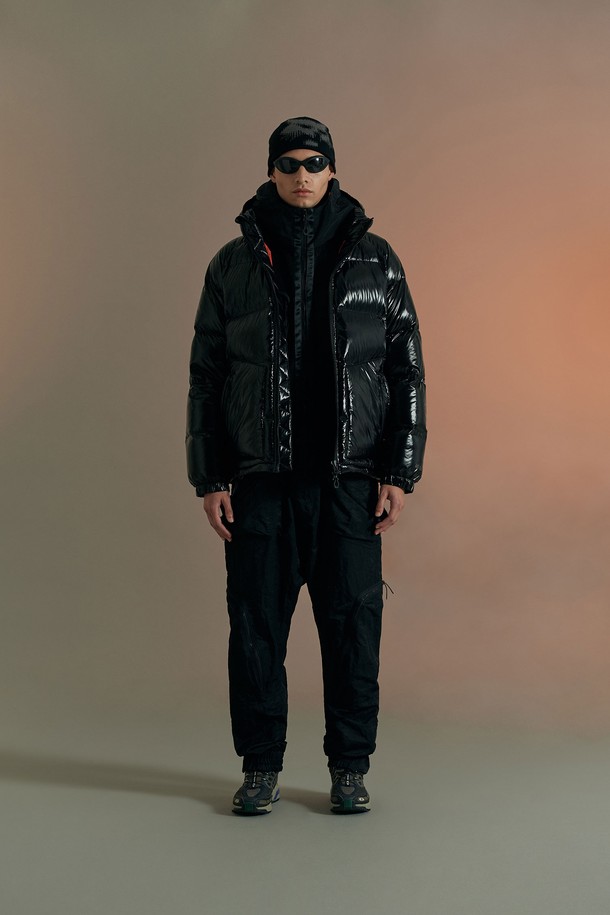 BOBCAT - 다운 / 패딩 - Eris Glossy Down Jacket - Black