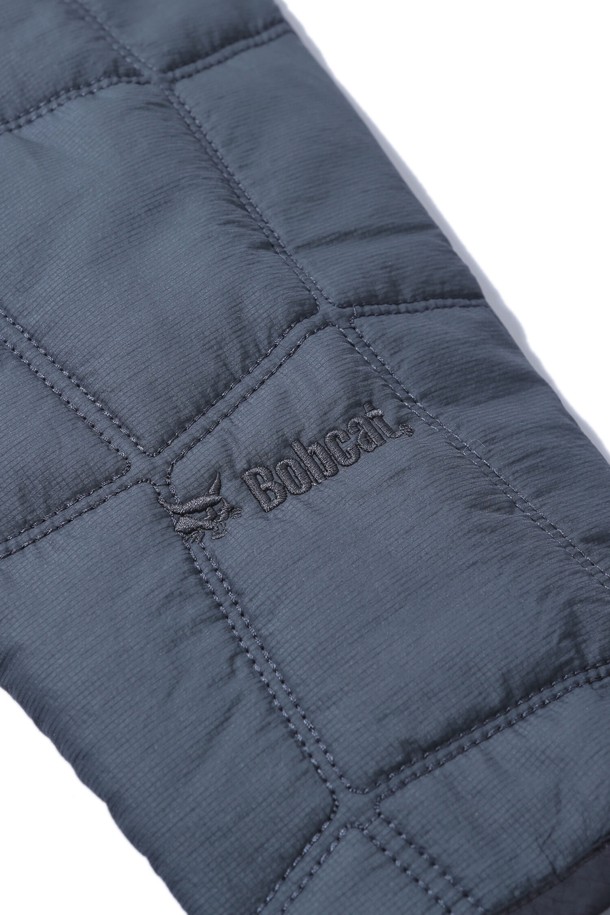 BOBCAT - 블루종/점퍼 - Attachment System Thinsulat Quilted Jacket - Blue