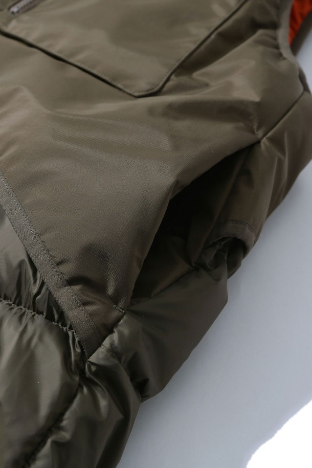 BOBCAT - 다운/패딩 - Hard Shell Layered Down Vest - Khaki