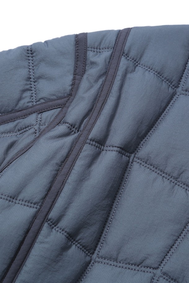 BOBCAT - 블루종/점퍼 - Attachment System Thinsulat Quilted Jacket - Blue