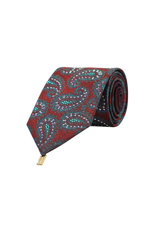 실크 100% 소재의 큐빅 장식이 돋보이는 페이즐리 패턴 넥타이입니다. 고급스러운 레드와 블루 컬러로 출시되어 비즈니스와 일상, 어떤 TPO에도 세련된 스타일을 연출합니다. 부드러운 촉감과 은은한 광택이 특징이며, 클래식과 엘레강스 무드를 선호하는 남성분들께 추천합니다. 넥타이 중앙의 큐빅 장식은 탈부착이 가능하여, 상황에 맞게 스타일을 변형할 수 있습니다. 오피스룩, 회의룩, 비즈니스 캐주얼에 포인트를 더하여 당신의 스타일을 완성해보세요.
