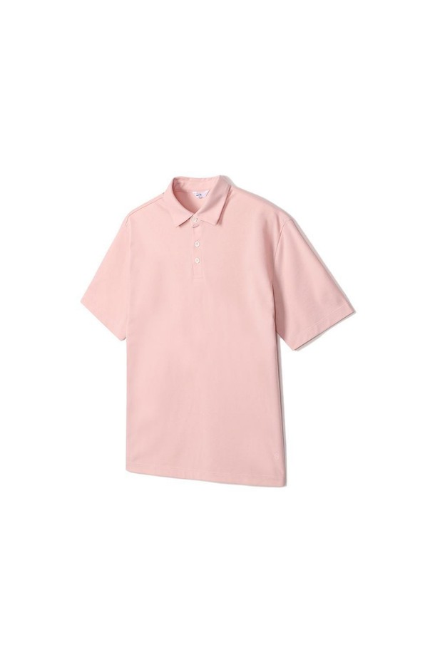 **코튼혼방 에어로쿨 피케 티셔츠 핑크**는 여름철 시원하게 착용하기 좋은 반소매 피케 티셔츠입니다. 면과 폴리에스터 혼방 소재로 제작되어 부드러운 촉감과 뛰어난 통기성을 제공하며, 에어로쿨 기능으로 땀을 빠르게 흡수하고 건조시켜 쾌적함을 유지해 줍니다. 핑크, 화이트, 베이지, 옐로우 등 다채로운 컬러로 출시되어 취향에 따라 선택 가능하며, 베이직하고 캐주얼한 스타일로 다양한 룩에 활용하기 좋습니다. 무지 디자인에 레귤러 기장으로 제작되어 편안한 착용감을 선사합니다. 데일리룩으로 활용하기 좋은 아이템입니다.
