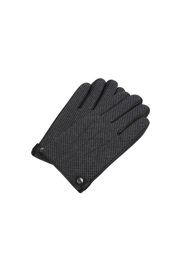 세련된 블랙 컬러의 양가죽 체크 패턴 스마트 터치 장갑입니다. 부드러운 양가죽 소재로 제작되어 뛰어난 착용감을 선사하며, 가을과 겨울철에 따뜻하게 사용하기 좋습니다. 스마트 기기 사용이 가능한 스마트 터치 기능으로 편리함을 더했습니다. 클래식하면서도 미니멀한 디자인으로 출근룩에 포인트를 줄 수 있습니다. 아울렛 제품으로 합리적인 가격에 만나보세요.
