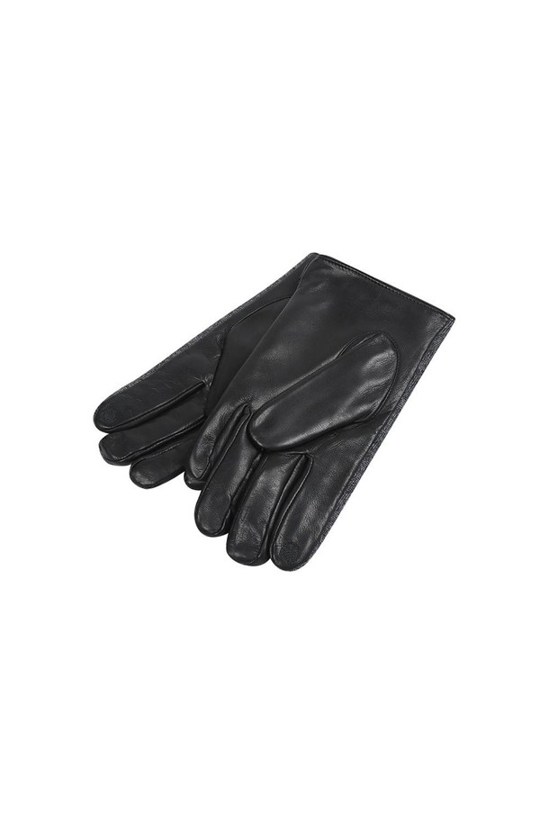 세련된 블랙 컬러의 양가죽 콤비 마이크로 스마트터치 장갑입니다. 부드러운 양가죽과 마이크로 소재의 콤비네이션으로 제작되어 뛰어난 착용감과 보온성을 제공합니다. 터치 기능을 지원하여 스마트 기기를 편리하게 사용할 수 있으며, 가을, 겨울철 일상과 출근, 데이트룩에 모두 잘 어울립니다. 클래식, 미니멀, 시크한 스타일을 연출하기에 좋습니다. 무지 디자인으로 어떤 스타일에도 매치하기 용이합니다.
