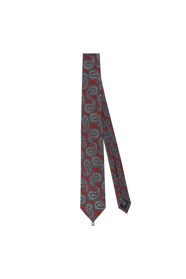 실크 100% 소재의 큐빅 장식이 돋보이는 페이즐리 패턴 넥타이입니다. 고급스러운 레드와 블루 컬러로 출시되어 비즈니스와 일상, 어떤 TPO에도 세련된 스타일을 연출합니다. 부드러운 촉감과 은은한 광택이 특징이며, 클래식과 엘레강스 무드를 선호하는 남성분들께 추천합니다. 넥타이 중앙의 큐빅 장식은 탈부착이 가능하여, 상황에 맞게 스타일을 변형할 수 있습니다. 오피스룩, 회의룩, 비즈니스 캐주얼에 포인트를 더하여 당신의 스타일을 완성해보세요.
