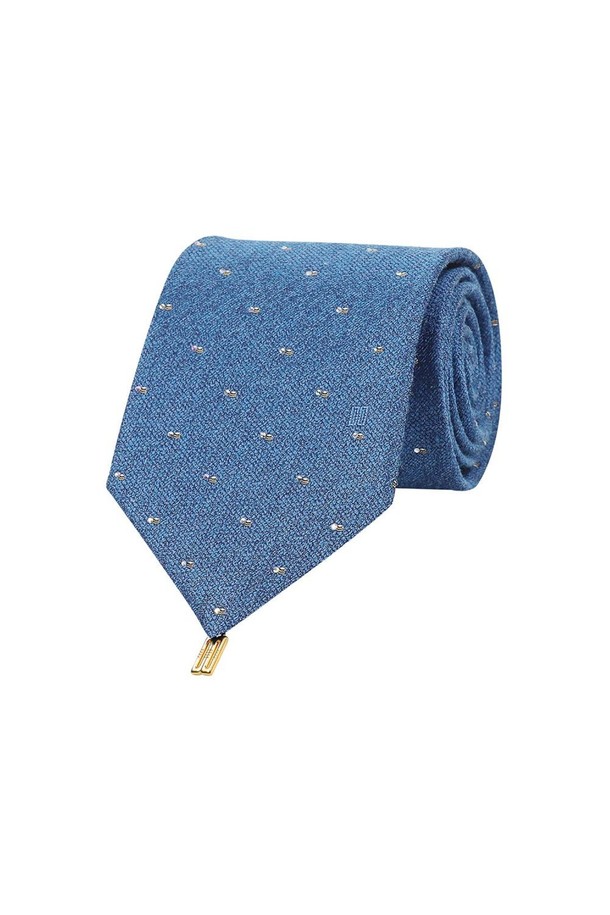 실크 혼방 소재로 제작되어 부드러운 촉감을 선사하는 실크혼방 큐빅 올오버 넥타이 블루입니다. 은은한 광택이 고급스러움을 더하며, 큐빅 장식이 클래식하면서도 엘레강스한 분위기를 연출합니다. 도트 무늬와 큐빅 디테일이 돋보여, 오피스룩이나 회의룩, 상견례룩 등 격식 있는 자리에 잘 어울립니다. 미니멀한 스타일을 선호하는 남성분들께 추천하며, 깔끔한 비즈니스룩을 완성해 보세요.
