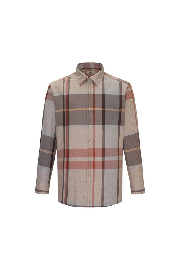 코튼 100% 슈퍼빅체크 캐주얼 셔츠는 베이지와 브라운 두 가지 색상으로 만나볼 수 있으며, 가을과 겨울에 포근하게 착용하기 좋은 긴소매 셔츠입니다. 부드러운 촉감의 면 소재로 제작되어 흡습 및 보온 기능이 뛰어나며, 세미 와이드 카라 디자인으로 깔끔한 핏을 연출합니다. 닥스 시그니처 자수와 카라 키퍼가 내장되어 있어 고급스러움을 더했습니다. 슬림핏, 레귤러핏, 컴포트 슬림핏 세 가지 핏으로 출시되어 다양한 스타일을 즐길 수 있으며, 캐주얼, 클래식, 미니멀 스타일을 모두 소화해 겨울 데일리룩, 출근룩, 모임룩에 활용하기 좋습니다.
