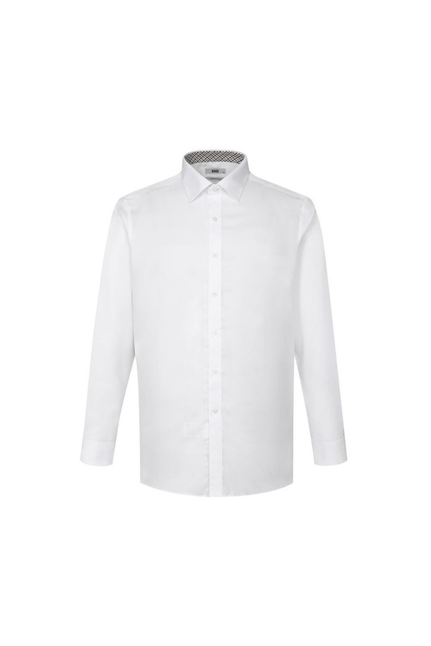 면혼방 드레스셔츠 컴포트슬림핏은 일상과 비즈니스룩에 모두 잘 어울리는 남성용 드레스셔츠입니다. 140수 2합 코튼 소재를 사용하여 부드러운 촉감과 은은한 광택감을 선사하며, 트윌 조직으로 고급스러운 분위기를 더했습니다. 컴포트슬림핏으로 제작되어 편안하면서도 슬림한 실루엣을 연출하며, 하우스체크 카라 안감과 어깨 신합선, 암홀 옆솔기 테이핑 디테일로 완성도를 높였습니다. 클래식하고 미니멀한 스타일을 선호하는 분들께 추천하며, 오피스룩, 비즈니스 캐주얼, 출근룩 등 다양한 TPO에 활용하기 좋습니다. 긴 소매 기장과 차이나칼라 디자인으로 세련된 느낌을 줍니다.
