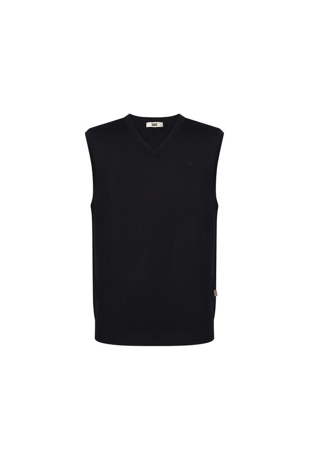 **울100 워셔블 브이넥 베스트**는 부드러운 촉감의 울 100% 소재로 제작되어 편안한 착용감을 선사합니다. 블랙 컬러의 무지 디자인에 레귤러핏과 얇은 두께로 제작되어 어떤 옷에도 자연스럽게 매치됩니다. 사계절 내내 활용 가능한 워셔블 기능으로 관리가 용이하며, 미니멀하고 클래식한 스타일을 연출합니다. 출근룩 또는 비즈니스 캐주얼에 활용하여 세련된 분위기를 더할 수 있습니다. 민소매 디자인과 브이넥 라인이 시원하면서도 단정한 느낌을 줍니다.
