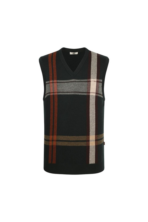 **울 100 빅체크 브이넥 베스트**는 가을, 겨울 시즌 당신의 스타일을 책임질 여성용 베스트입니다. 블랙, 브라운 두 가지 색상으로 출시되어 어떤 옷에도 매치하기 용이하며, 클래식하고 베이직한 스타일을 연출합니다. 울 100% 소재로 제작되어 따뜻하고 포근하며, 두꺼운 두께감으로 고급스러운 느낌을 더합니다. 레귤러핏의 브이넥 디자인과 민소매 스타일은 오피스룩, 출근룩, 모임룩 등 다양한 TPO에 활용 가능합니다. 빅체크 패턴이 돋보이는 이 베스트는 미니멀, 시크 스타일을 선호하는 분들께 추천합니다.
